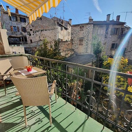 Yulia Apartments Rovinj Exterior photo