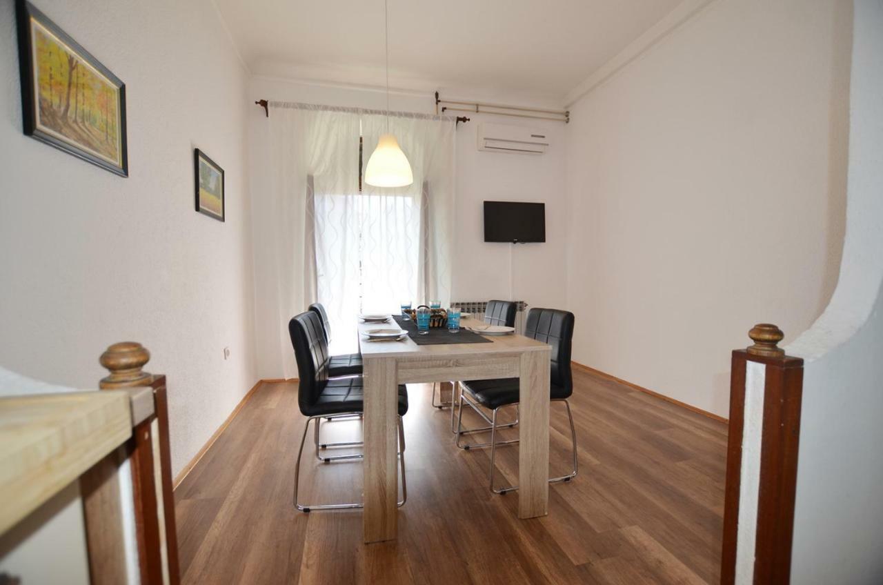 Yulia Apartments Rovinj Exterior photo